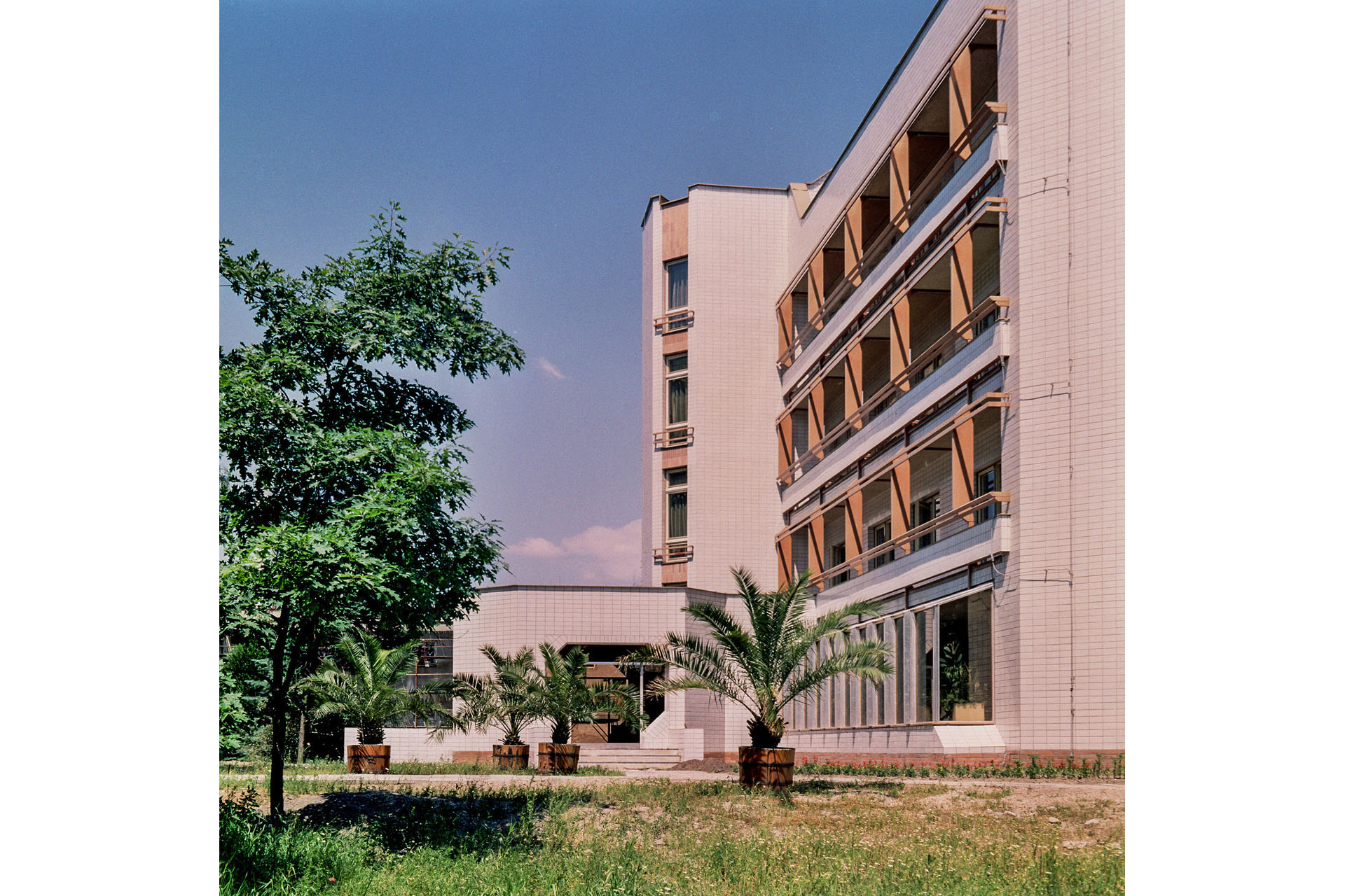 1986 - Pavilon Bily Bohdanec 01b