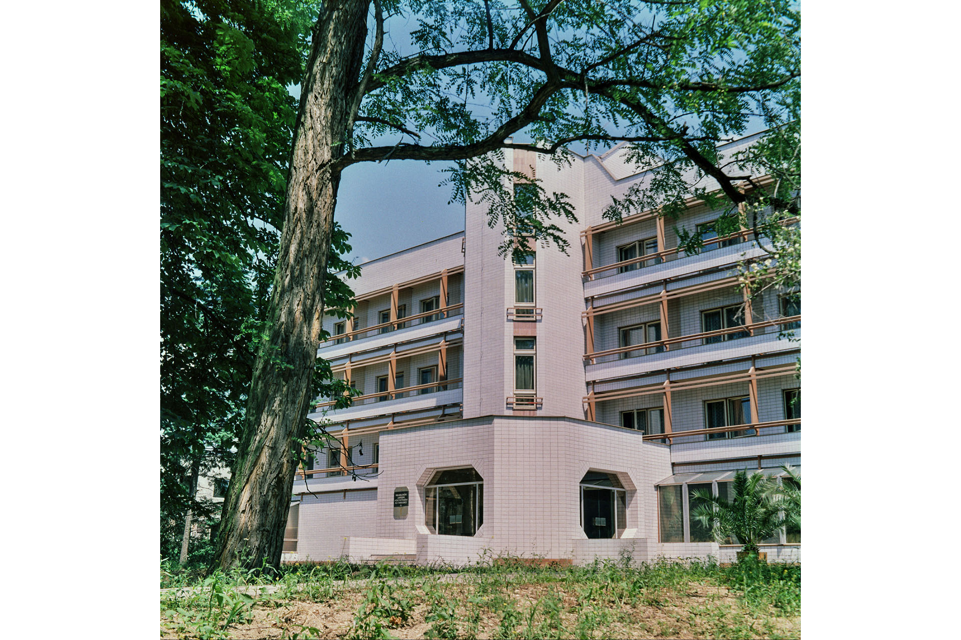 1986 - Pavilon Bily Bohdanec 02b