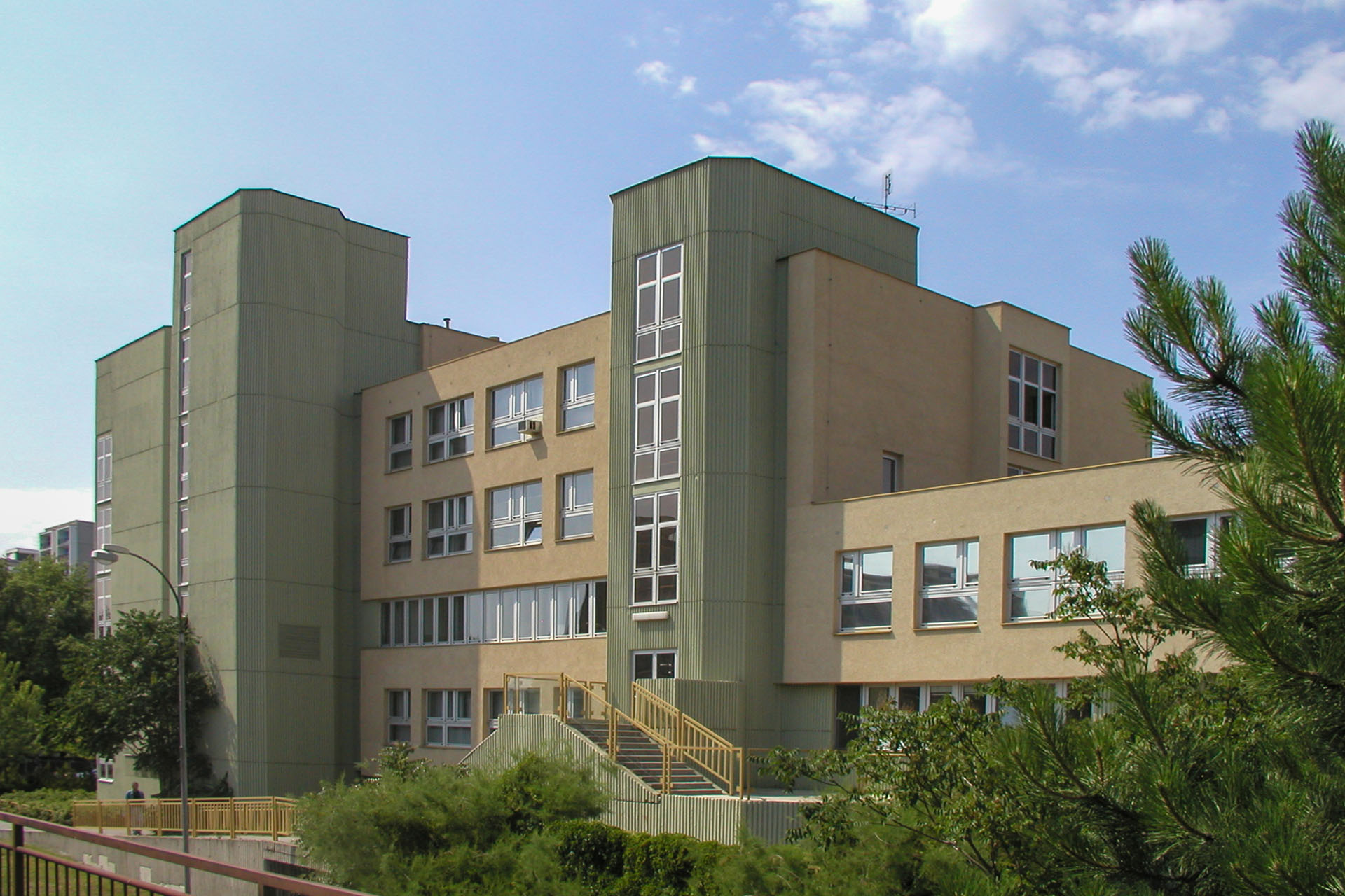 OLYMPUS DIGITAL CAMERA