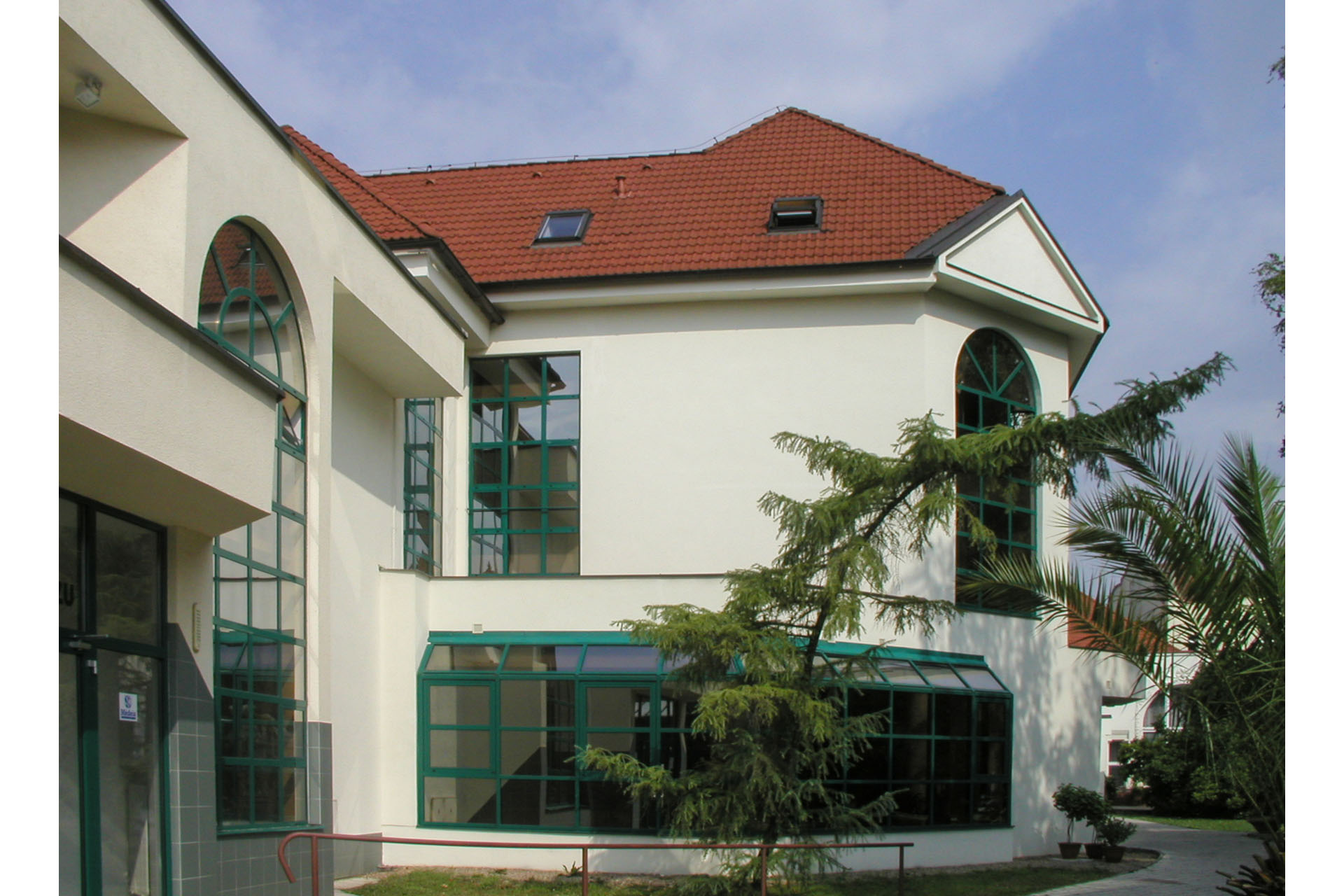 OLYMPUS DIGITAL CAMERA